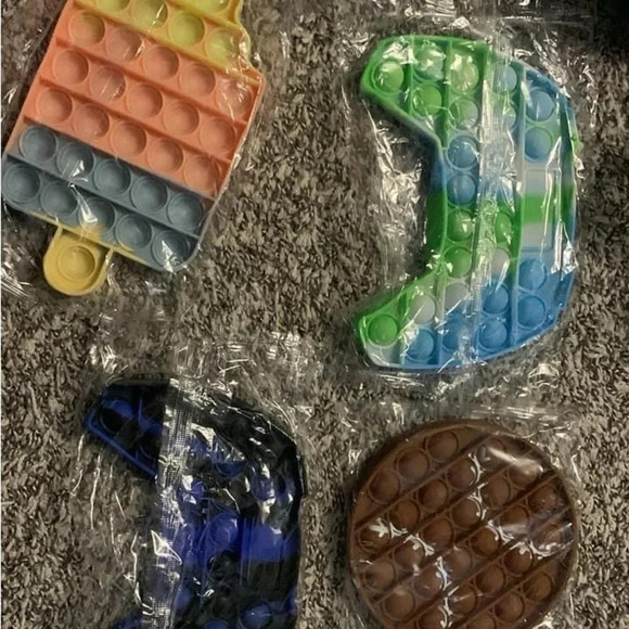 NEW pop it bundle - Picture 1 of 1